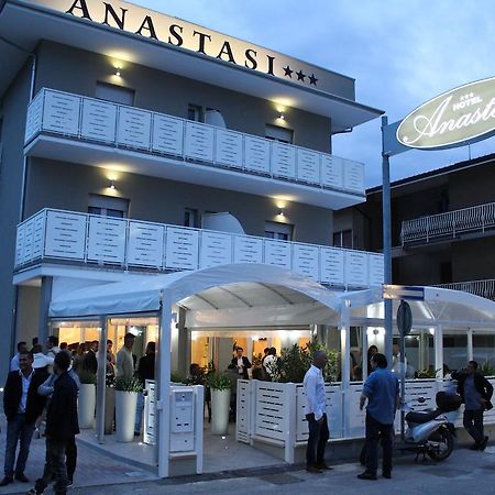 Anastasi Hotel E Residence Червия Экстерьер фото