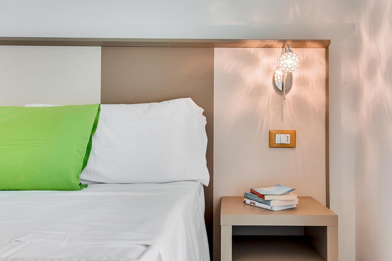 Anastasi Hotel E Residence Червия Экстерьер фото