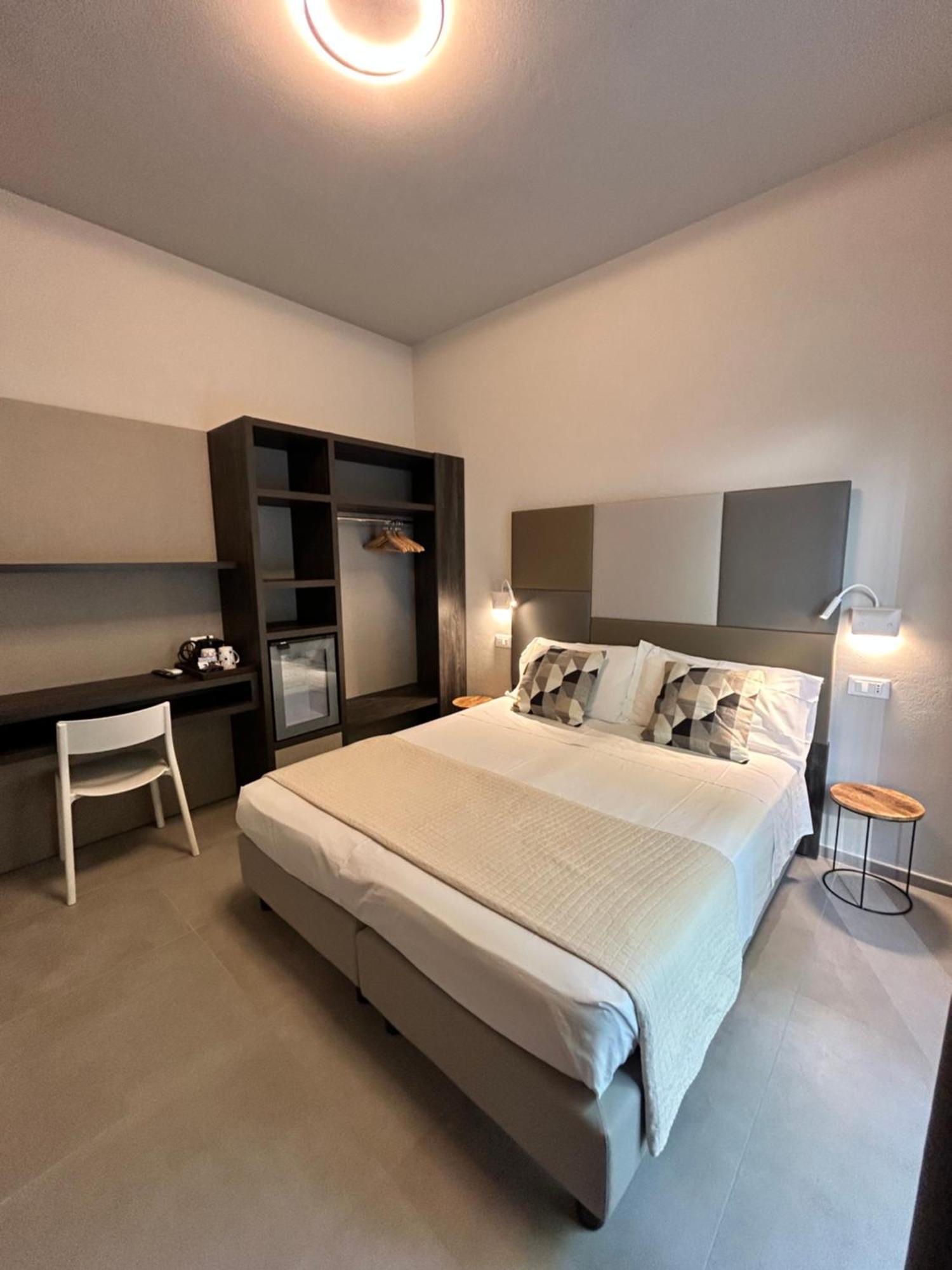Anastasi Hotel E Residence Червия Экстерьер фото