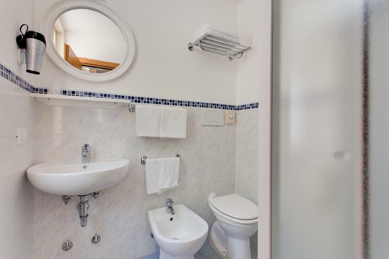 Anastasi Hotel E Residence Червия Экстерьер фото