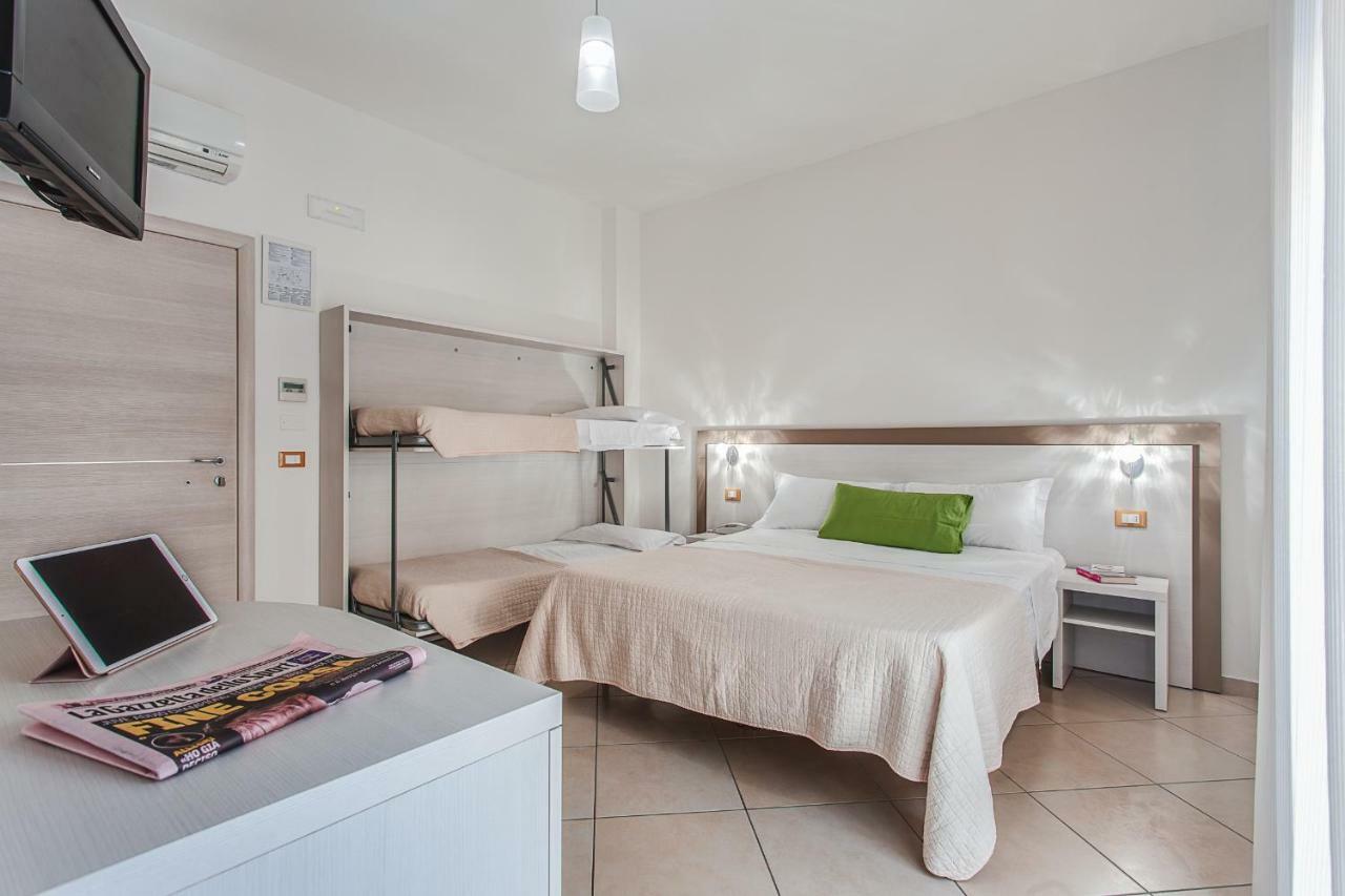 Anastasi Hotel E Residence Червия Экстерьер фото